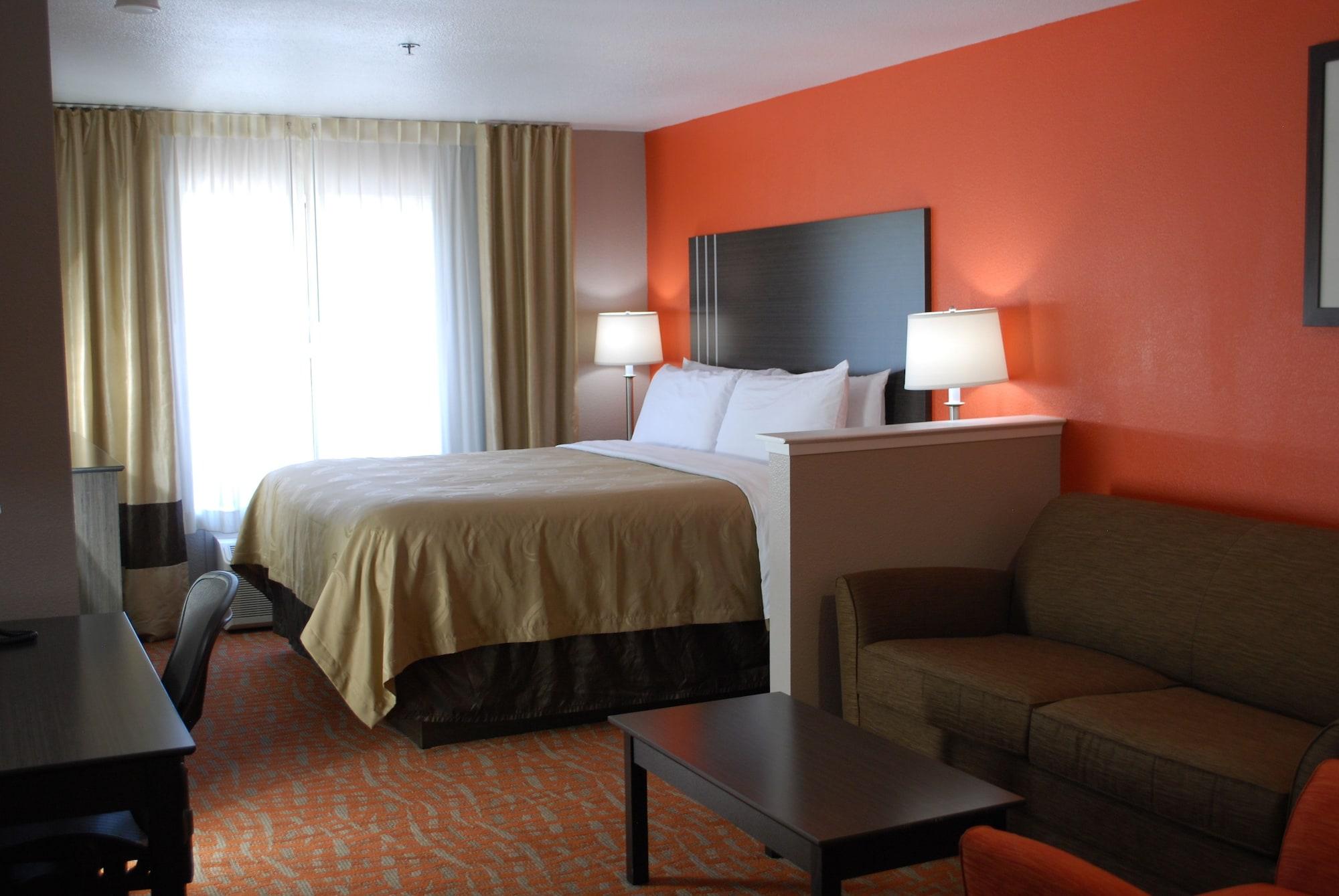 Quality Inn & Suites Fresno Northwest Exteriér fotografie
