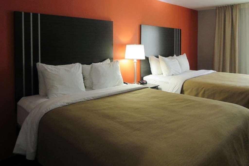 Quality Inn & Suites Fresno Northwest Pokoj fotografie